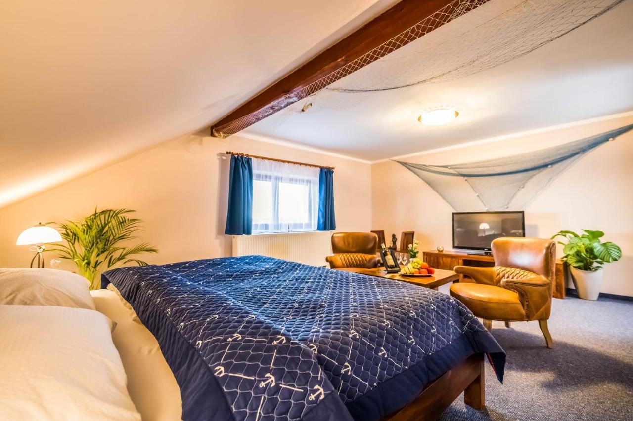 La Port Hotel *